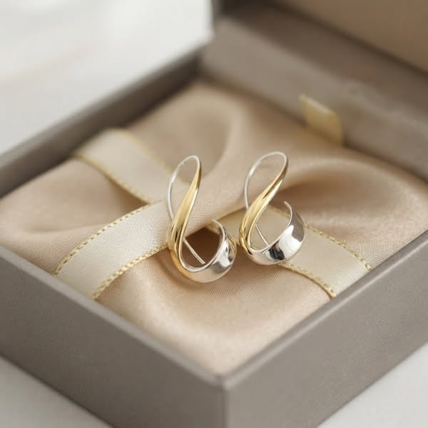 Cascata Twist Gold Earrings