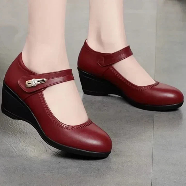 Solene Mary Jane Wedge