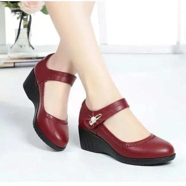 Solene Mary Jane Wedge